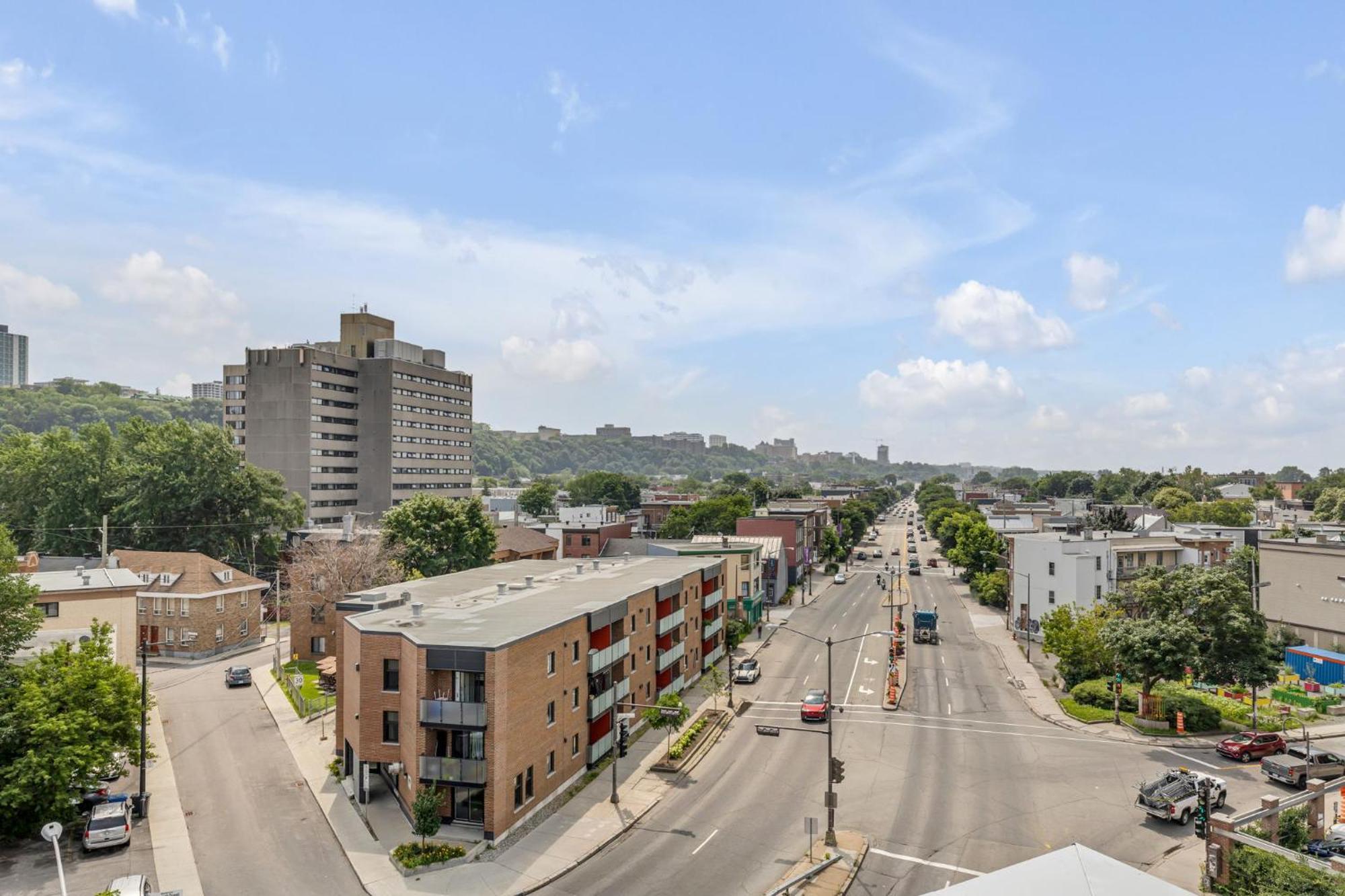 Initial / Wave + Parking / Centre-Ville De Quebec Exterior photo